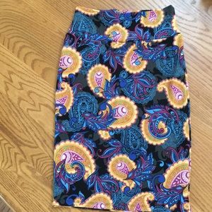 Gorgeous LuLaRoe pencil skirt